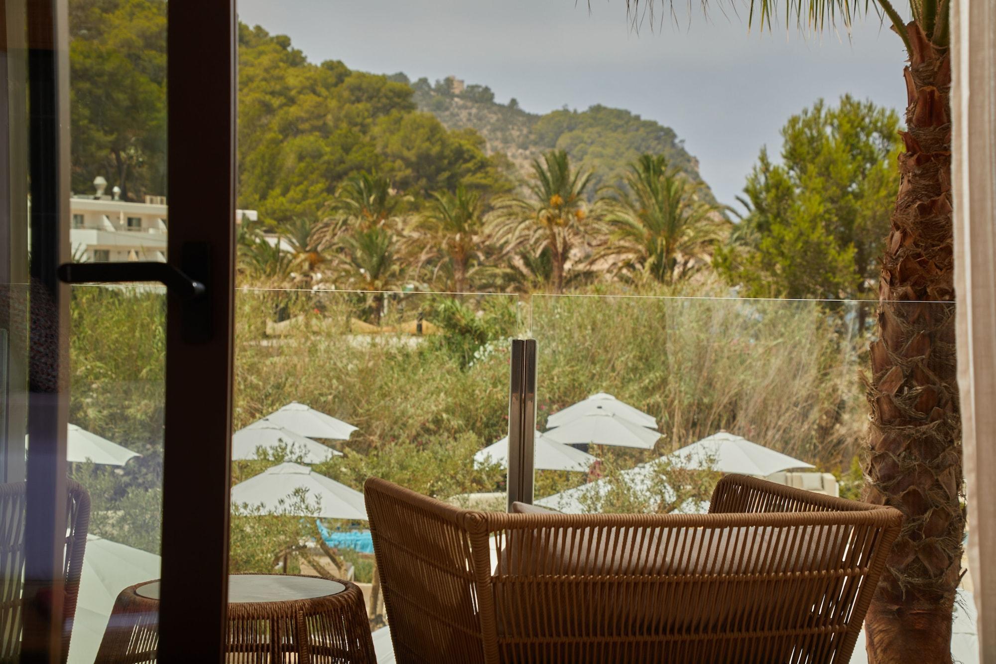 Cala San Miguel Ibiza Resort, Adults Only, Curio Collection By Hilton Port de Sant Miguel 外观 照片 View from the hotel