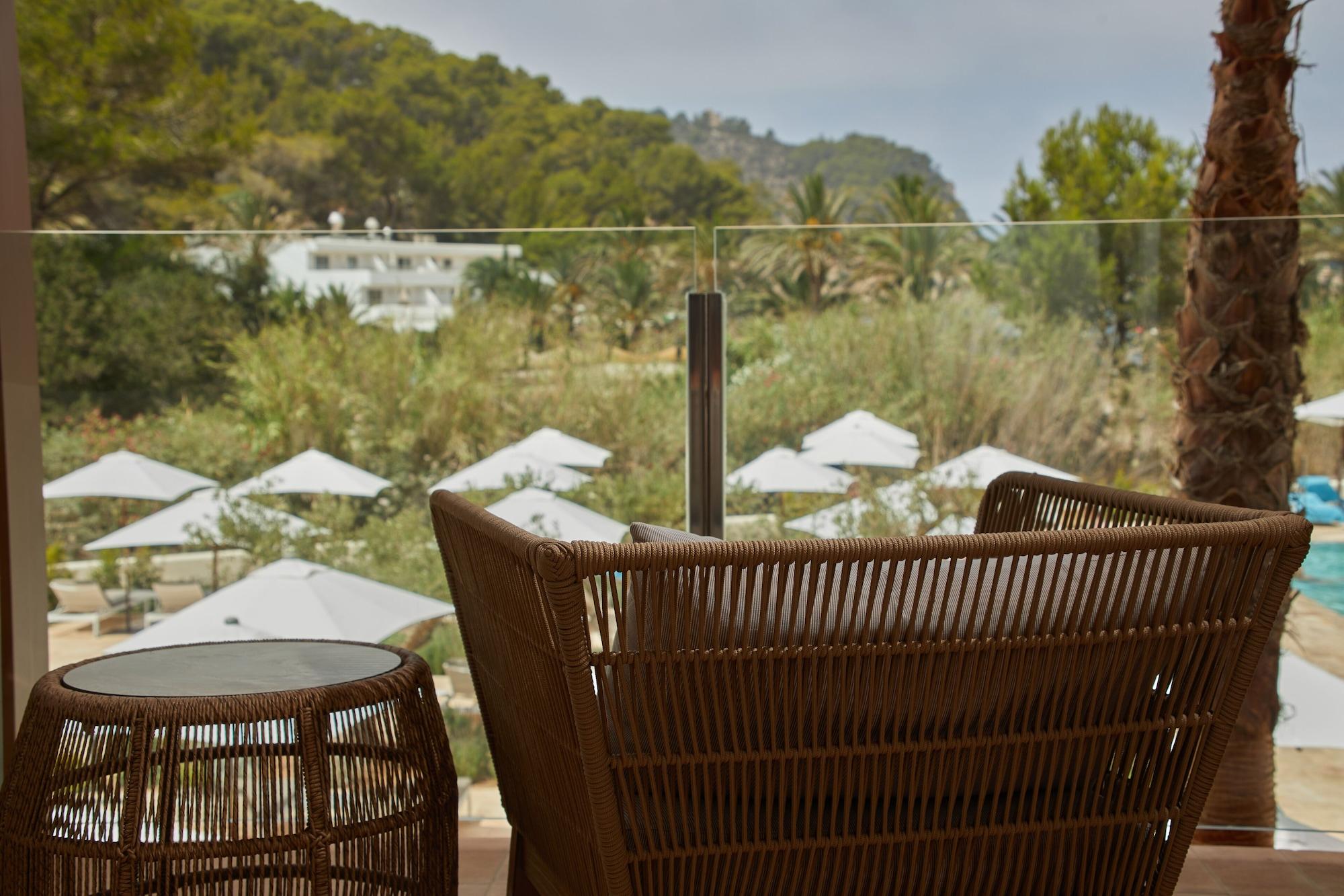 Cala San Miguel Ibiza Resort, Adults Only, Curio Collection By Hilton Port de Sant Miguel 外观 照片 View from the hotel