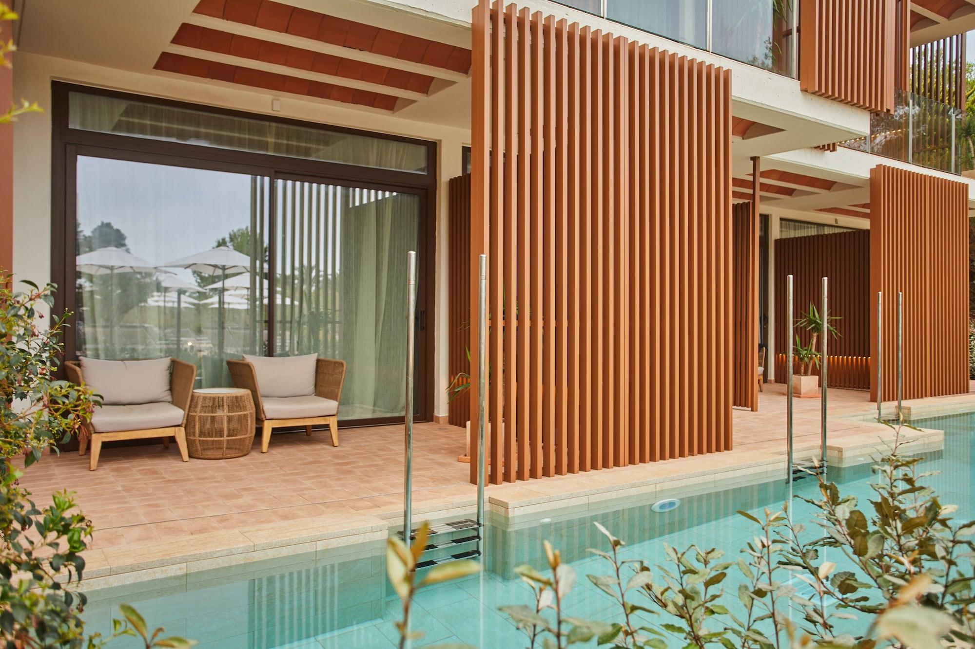 Cala San Miguel Ibiza Resort, Adults Only, Curio Collection By Hilton Port de Sant Miguel 外观 照片 A private pool at the hotel