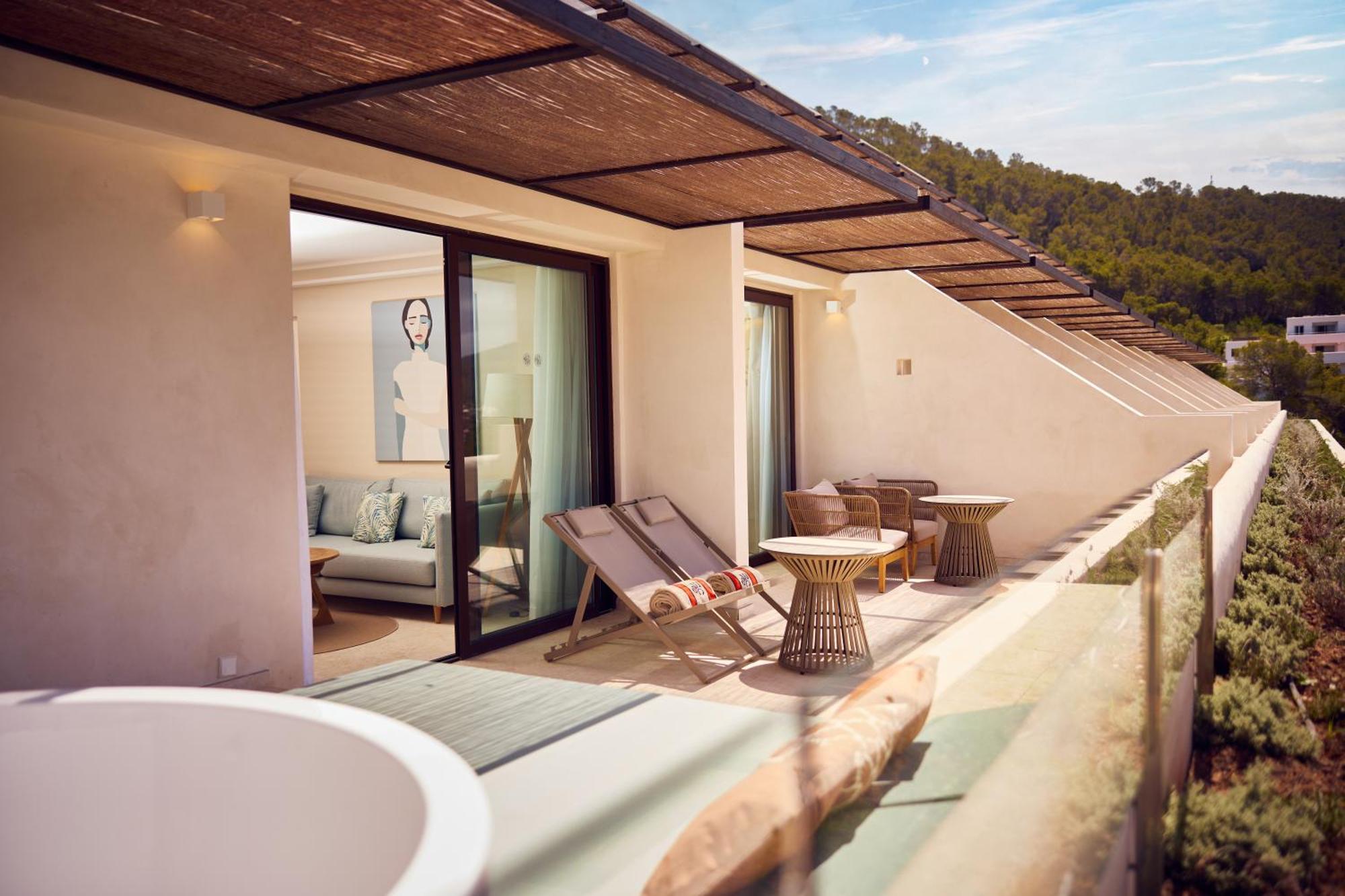 Cala San Miguel Ibiza Resort, Adults Only, Curio Collection By Hilton Port de Sant Miguel 外观 照片