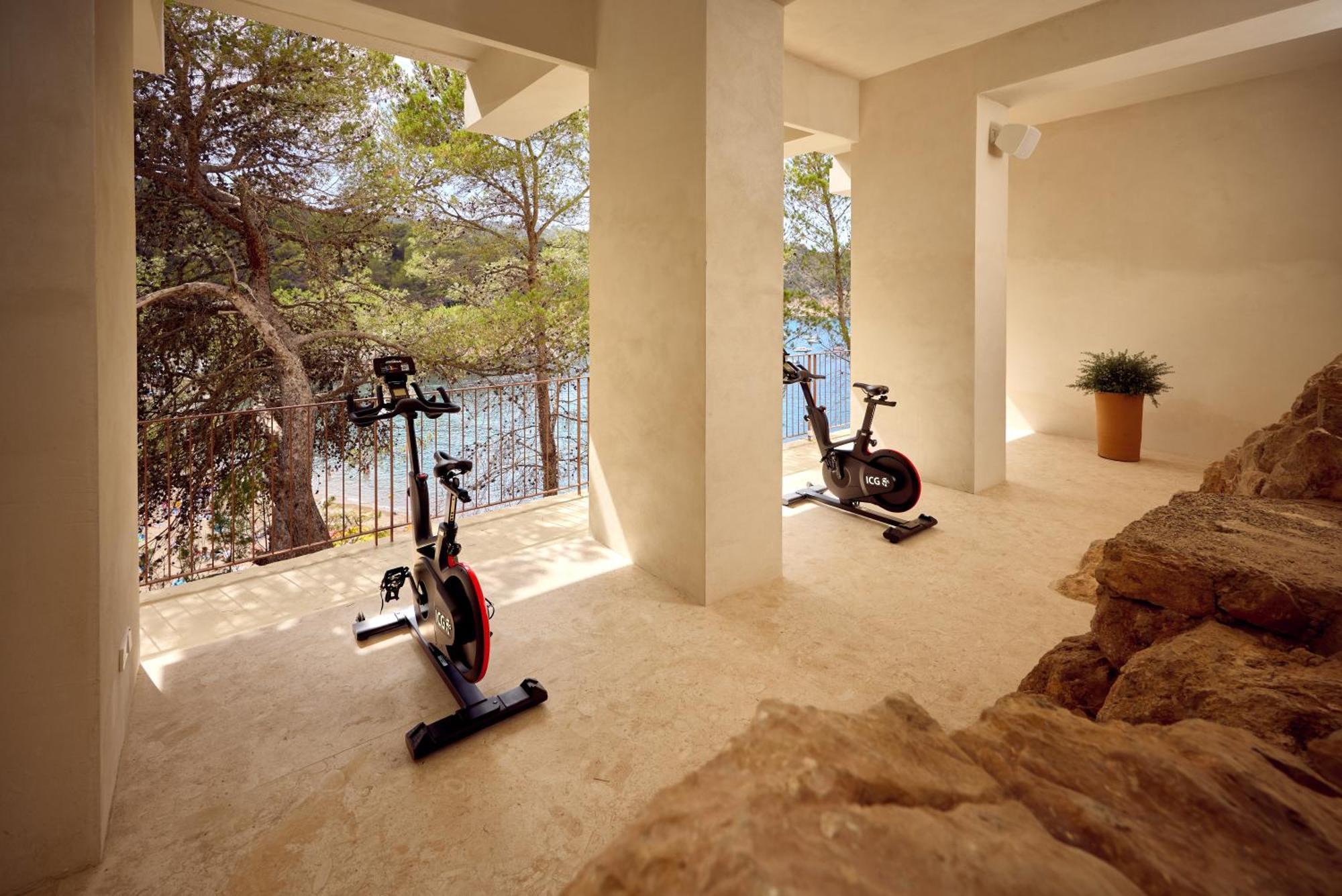Cala San Miguel Ibiza Resort, Adults Only, Curio Collection By Hilton Port de Sant Miguel 外观 照片